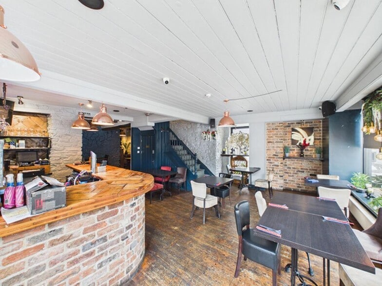 5 St Marys St, Carmarthen for sale - Building Photo - Image 3 of 13