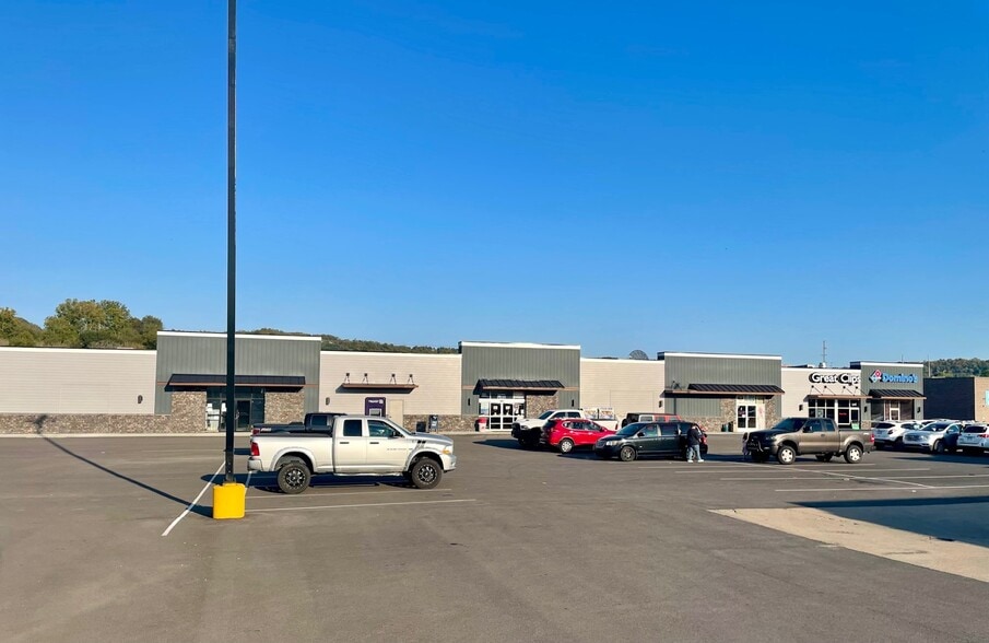 134 Lafayette Ave, Moundsville, WV for lease - Building Photo - Image 1 of 5