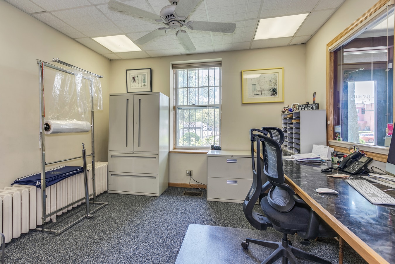 3040 Lyndale Ave S, Minneapolis, MN for lease Interior Photo- Image 1 of 7