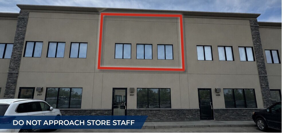 2431 Ellwood Dr SW, Edmonton, AB à louer - Photo du bâtiment - Image 1 de 5