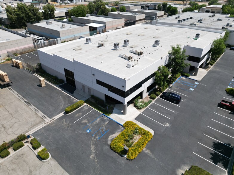 1425 S Victoria Ct, San Bernardino, CA for lease - Building Photo - Image 1 of 14