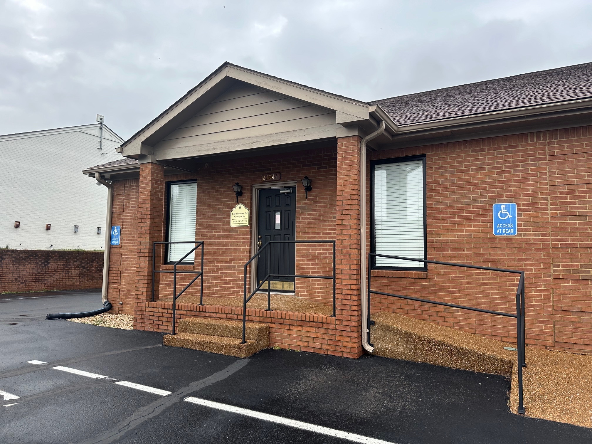 2104 Park Plaza Dr, Springfield, TN for lease Building Photo- Image 1 of 5