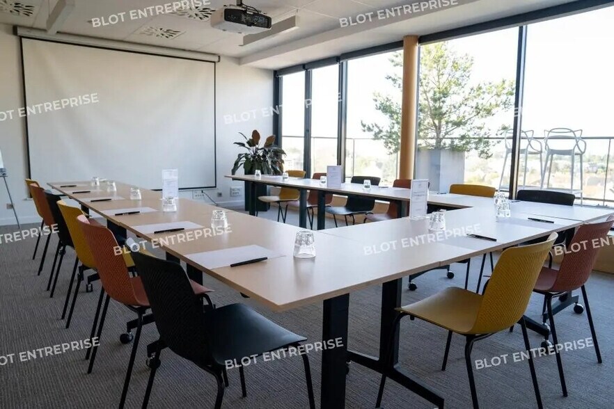 Bureau dans Saint-Herblain à louer - Photo du bâtiment - Image 3 de 15