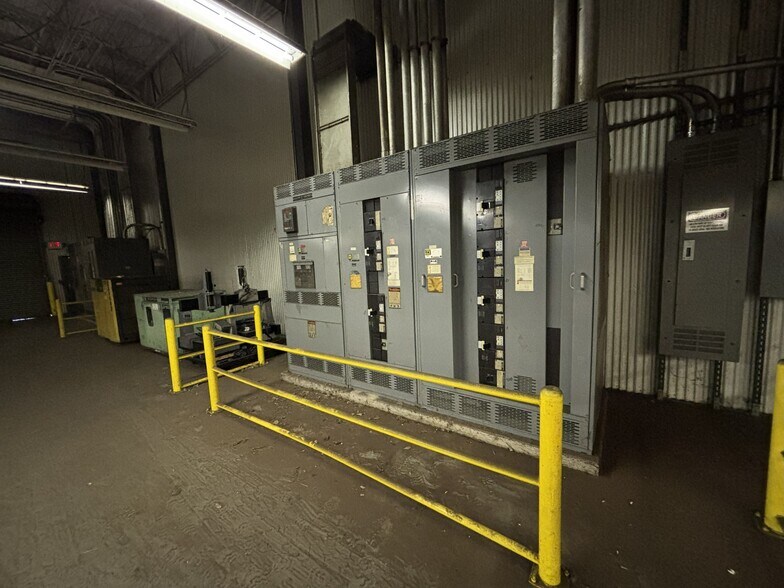 504 N Ashe Ave, Dunn, NC à louer - Photo du bâtiment - Image 3 de 8