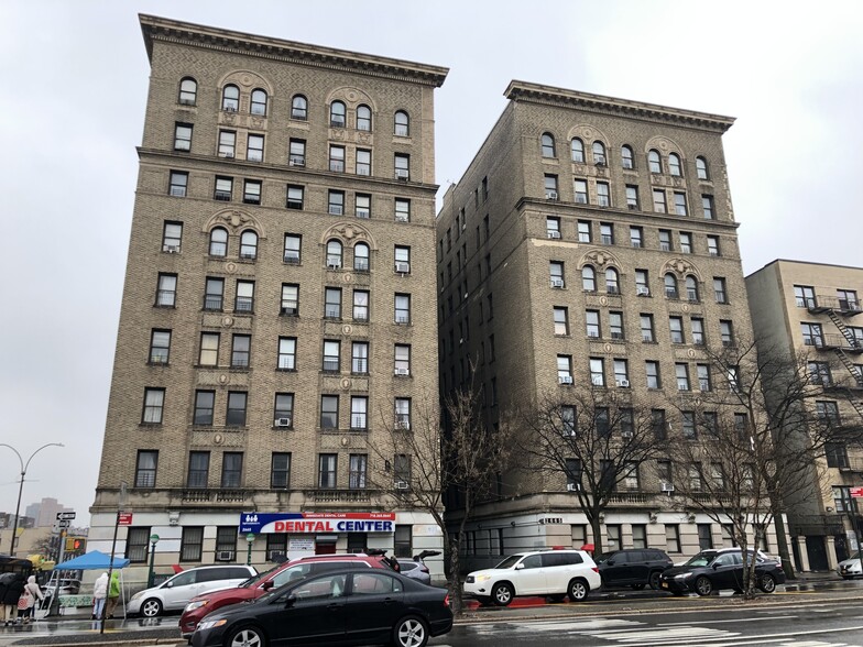 2665 Grand Concourse, Bronx, NY à vendre - Photo du b timent - Image 2 de 12