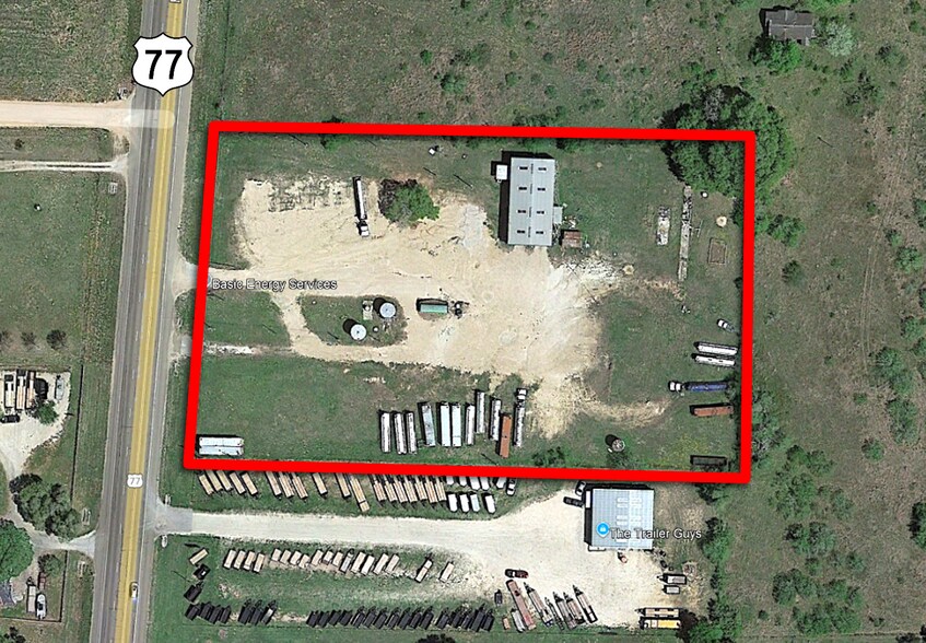 2589 US-77, Hallettsville, TX à vendre - Photo du bâtiment - Image 2 de 9