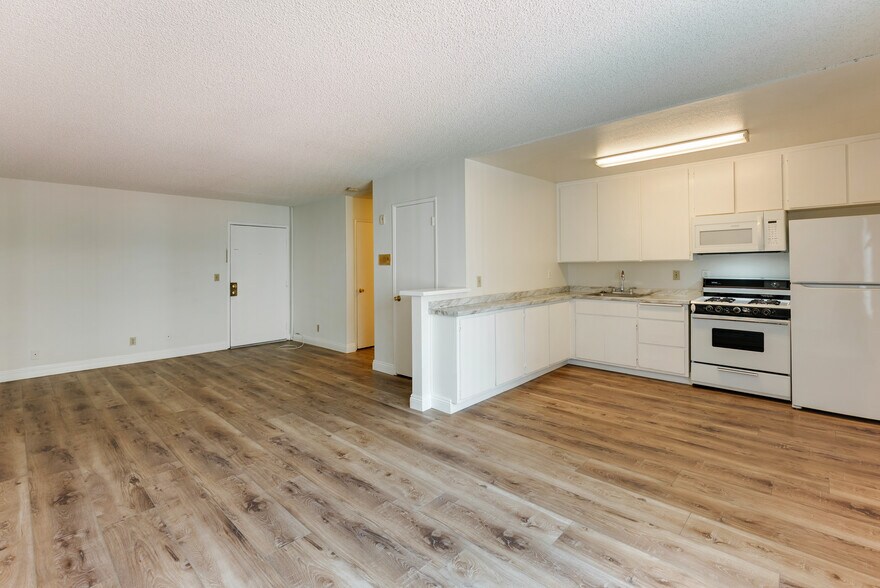 504 S La Fayette Park Pl, Los Angeles, CA à vendre - Photo du bâtiment - Image 3 de 10