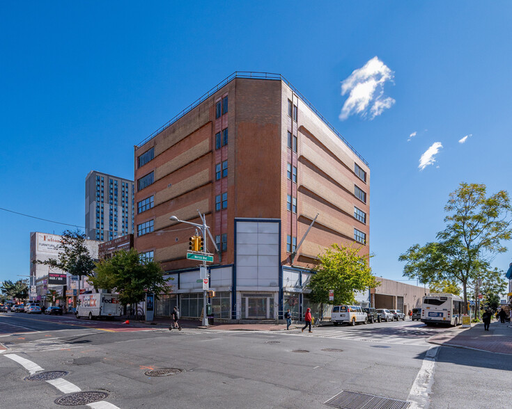 166-02 Jamaica Ave, Jamaica, NY à vendre - Photo du b timent - Image 1 de 1