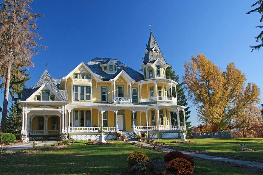 131 Main St, Newton, NJ for sale - Primary Photo - Image 1 of 26