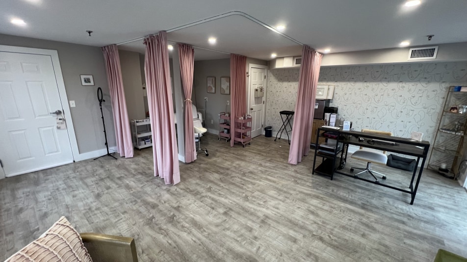 226 York St, York, ME for lease Interior Photo- Image 1 of 4