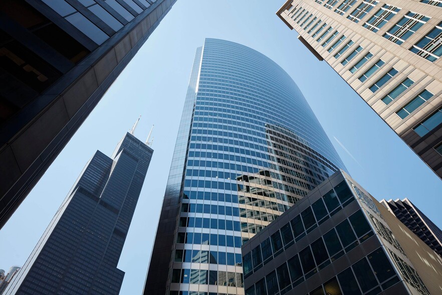 71 S Wacker Dr, Chicago, IL for lease - Building Photo - Image 2 of 4