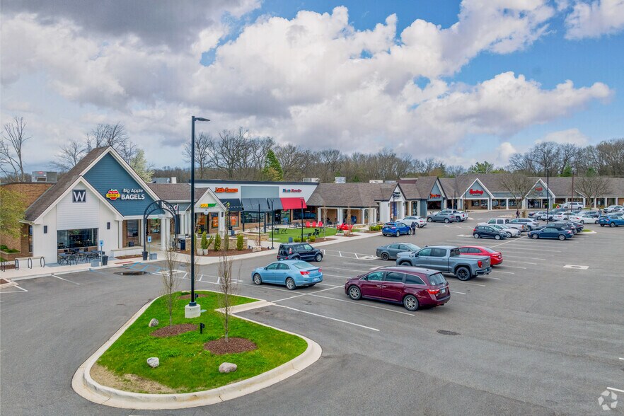 3750-3838 W Centre Ave, Portage, MI for lease - Primary Photo - Image 2 of 5
