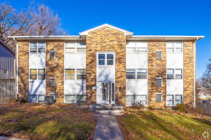 2411 Welbeck Rd, Des Moines, IA à vendre - Photo du bâtiment - Image 3 de 4