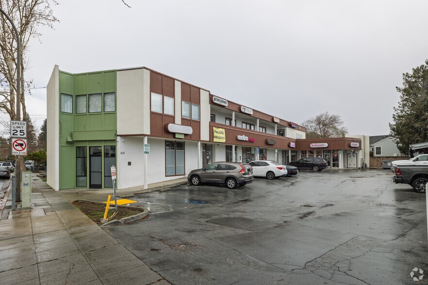 615 Woodside Rd, Redwood City, CA for lease - Primary Photo - Image 1 of 3