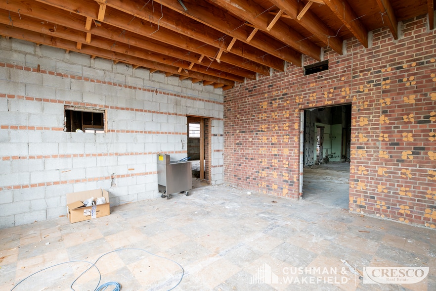 2193 S Green Rd, Cleveland, OH for sale - Building Photo - Image 3 of 4
