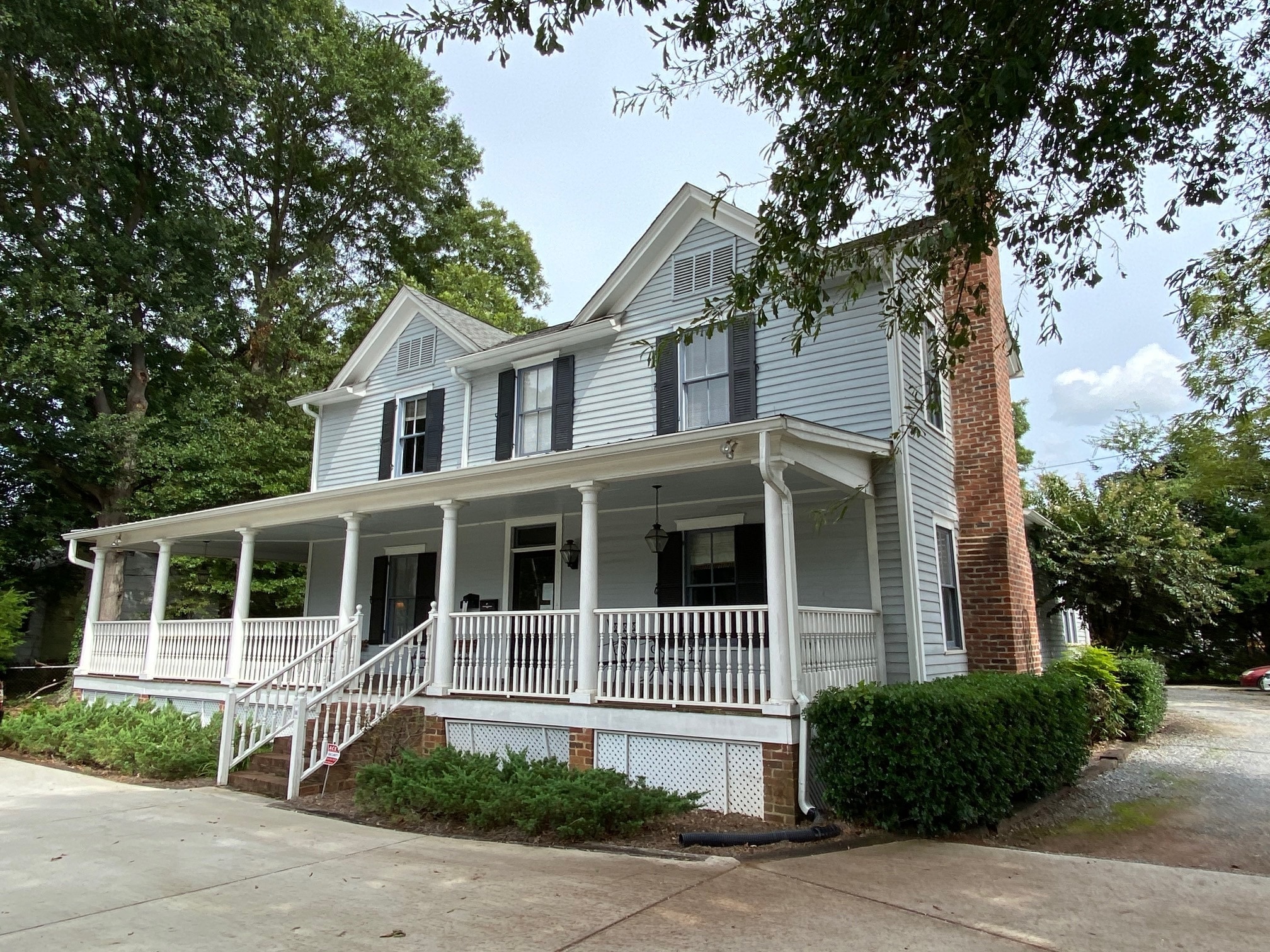 16 Oak Grove St, Mount Holly, NC for lease Building Photo- Image 1 of 19