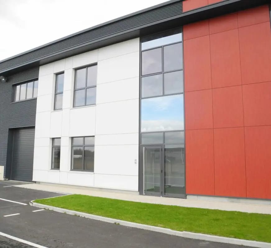 Flex in Lieusaint for sale Building Photo- Image 1 of 5