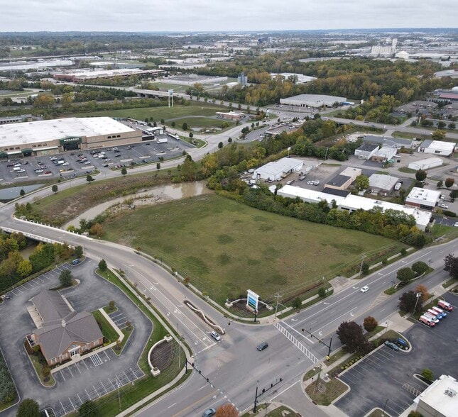 2999 Cunningham Dr, Evendale, OH à vendre - Photo du bâtiment - Image 2 de 3