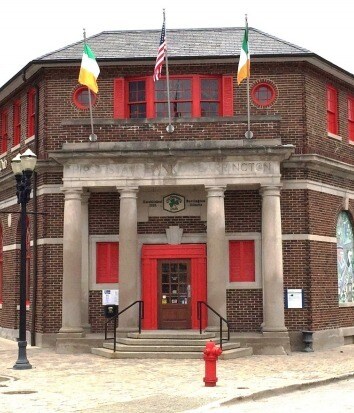 105 S Cook St, Barrington, IL à vendre - Photo du bâtiment - Image 2 de 30