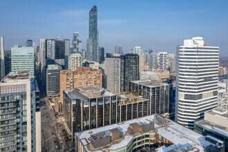 595 Bay St, Toronto, ON - AERIAL  map view