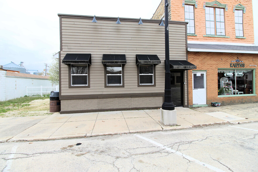 160 S Main St, Herscher, IL à vendre - Photo du bâtiment - Image 1 de 1