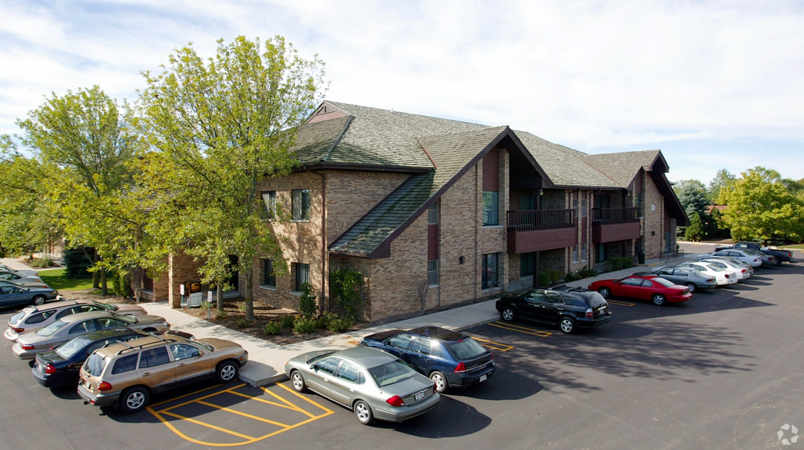 12660 W North Ave, Brookfield, WI for lease Primary Photo- Image 1 of 3