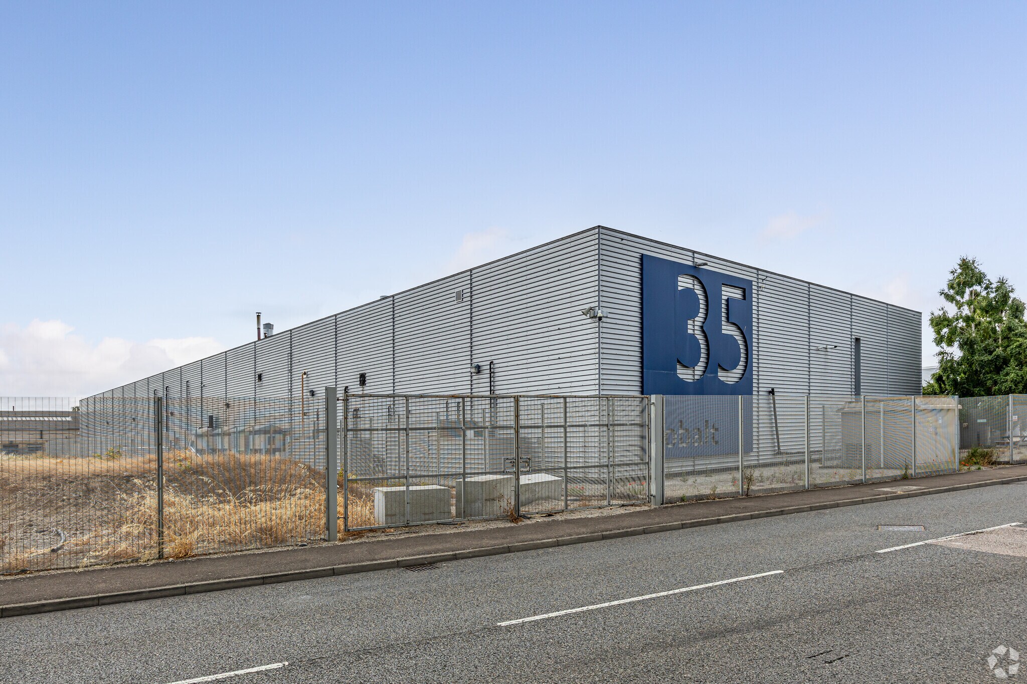 35 White Hart Ave, Londres à vendre Photo du bâtiment- Image 1 de 7