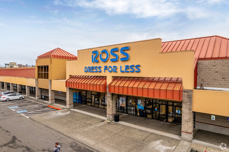 300-900 NW Eastman Pky, Gresham, OR à louer - Photo du bâtiment - Image 3 de 10