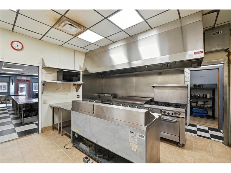 205 S Main St, Le Sueur, MN for sale - Building Photo - Image 3 of 21