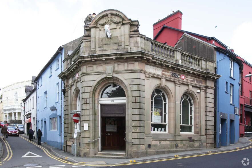 76 Rhosmaen St, Llandeilo à vendre - Photo du bâtiment - Image 2 de 12