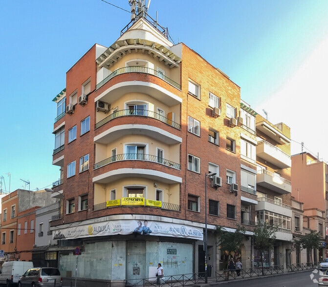 Multifamily in Madrid, Madrid for sale - Building Photo - Image 1 of 1