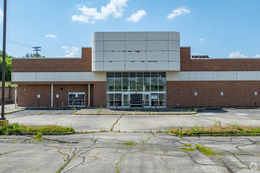 5116-5120 Salem Ave, Trotwood, OH for lease - Building Photo - Image 2 of 6