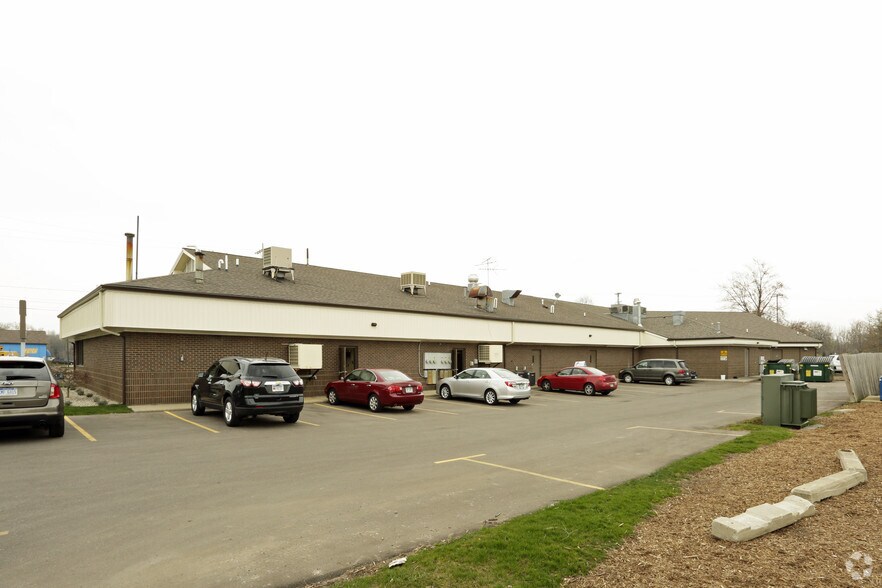 302-316 Baldwin St, Jenison, MI à vendre - Photo du bâtiment - Image 3 de 6