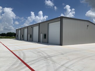 Plus de détails pour 299 Navarro Dr, Seguin, TX - Industriel/Logistique à louer