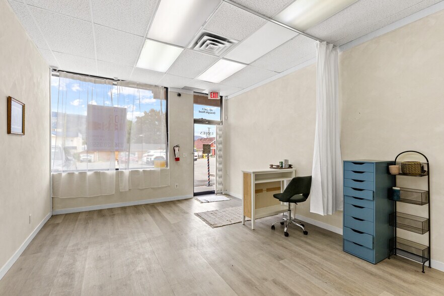 2411 Drought Rd, West Kelowna, BC for lease - Building Photo - Image 3 of 13