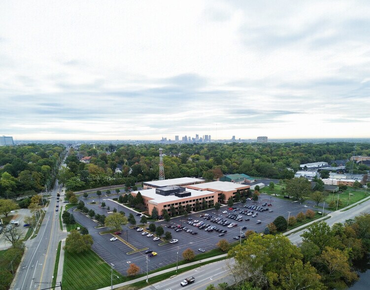 1600 Dublin Rd, Columbus, OH à vendre - Photo du bâtiment - Image 3 de 6