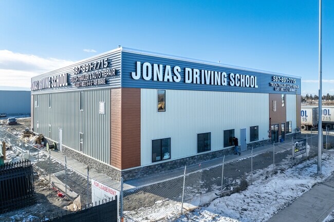 Plus de détails pour 5235 28 Av SE, Calgary, AB - Bureau à louer