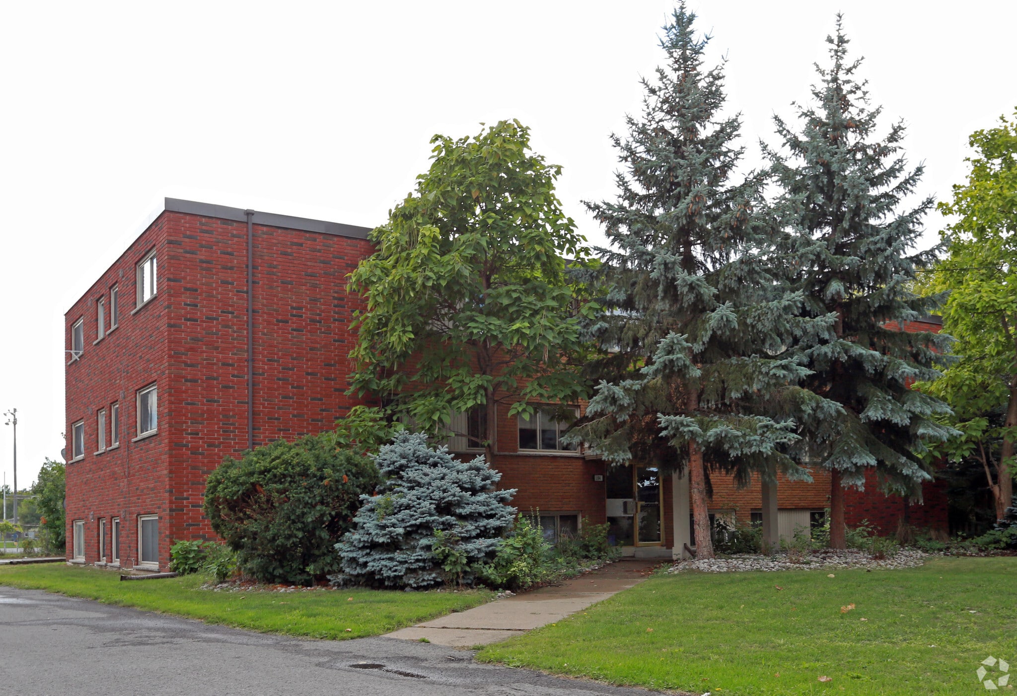 184 Linwell Rd, St Catharines, ON for sale Building Photo- Image 1 of 1
