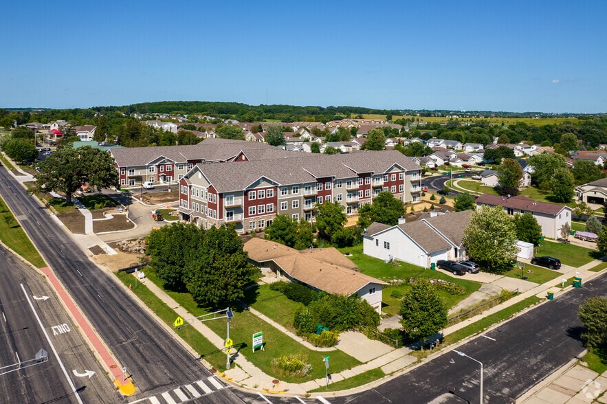 803-805 N Main St, Verona, WI for sale - Aerial - Image 2 of 9