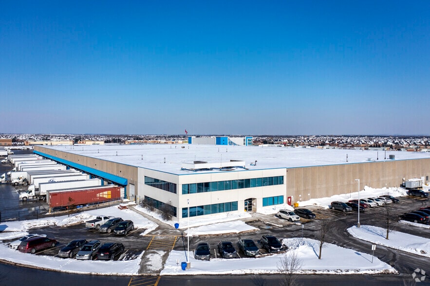 2600 N Park Dr, Brampton, ON for lease - Building Photo - Image 2 of 8