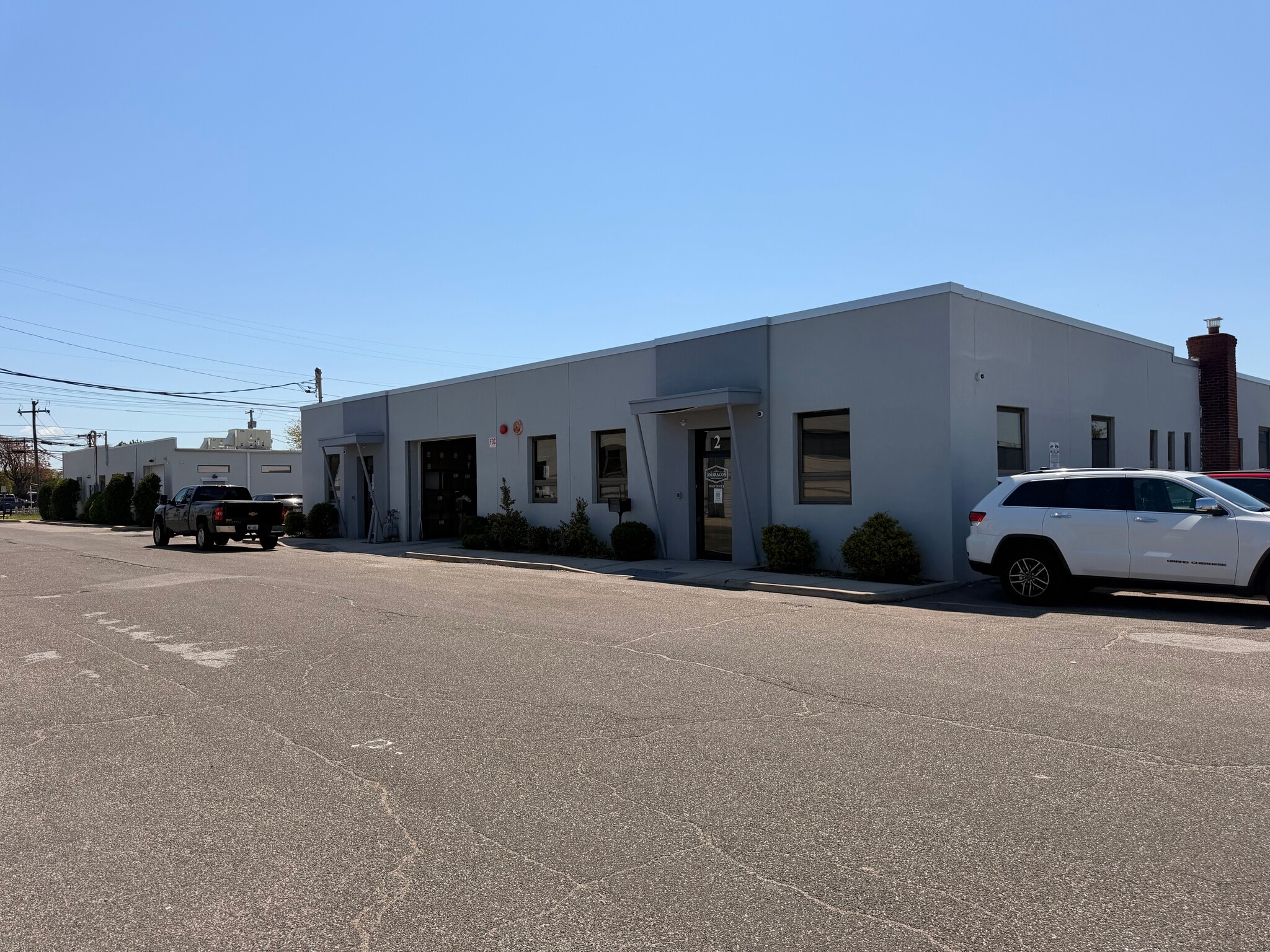 2 Commercial St, Hicksville, NY for lease Building Photo- Image 1 of 8