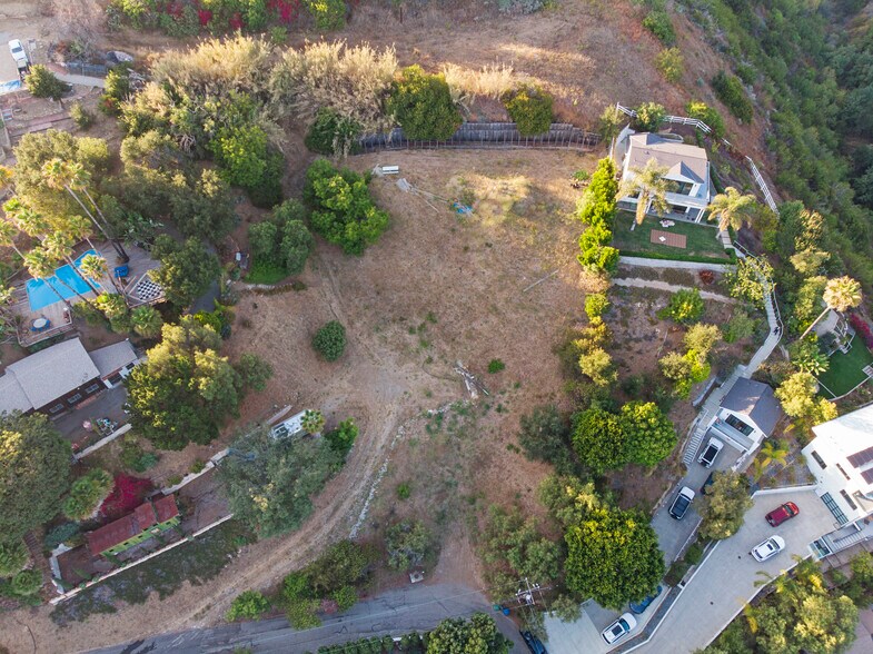 26585 Ocean View Dr, Malibu, CA for sale - Aerial - Image 2 of 8