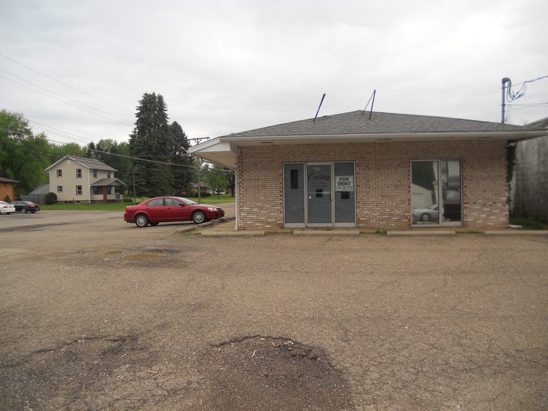 3154 Lincoln Way W, Massillon, OH à vendre - Photo du bâtiment - Image 3 de 5