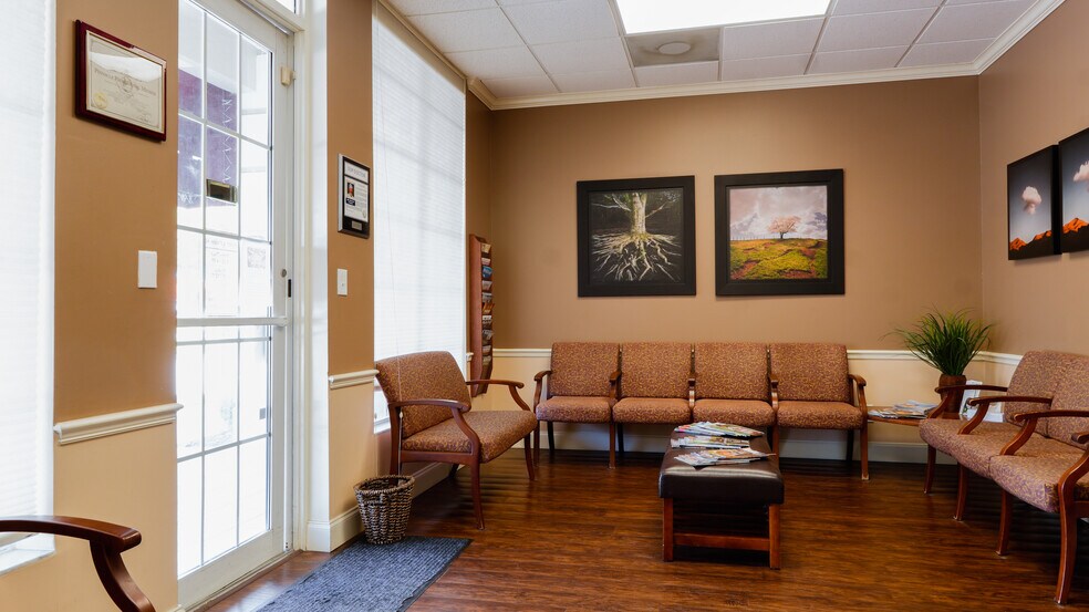 3900 Clark Rd, Sarasota, FL à vendre - Photo du bâtiment - Image 3 de 19