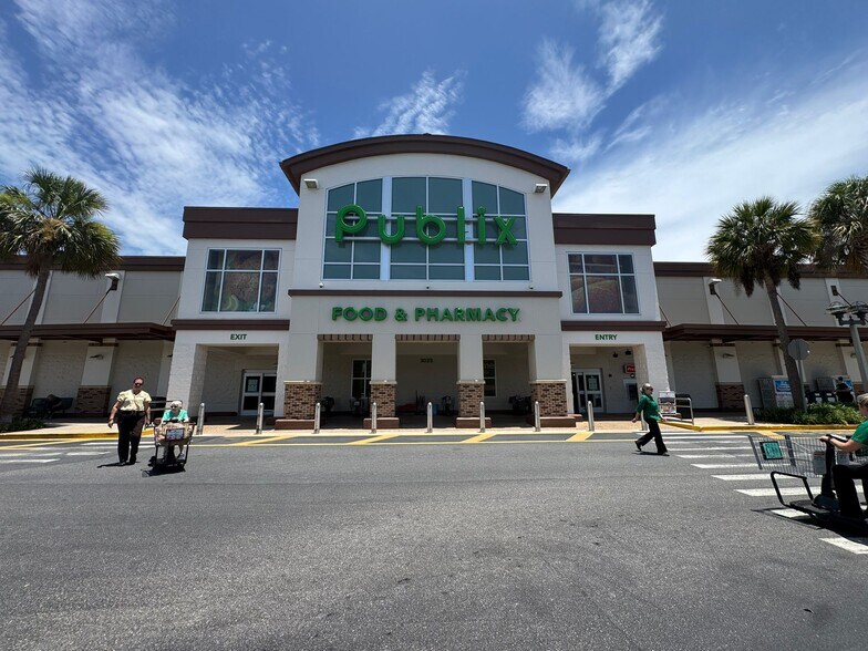 3035 SE Maricamp Rd, Ocala, FL à louer - Photo du bâtiment - Image 2 de 12