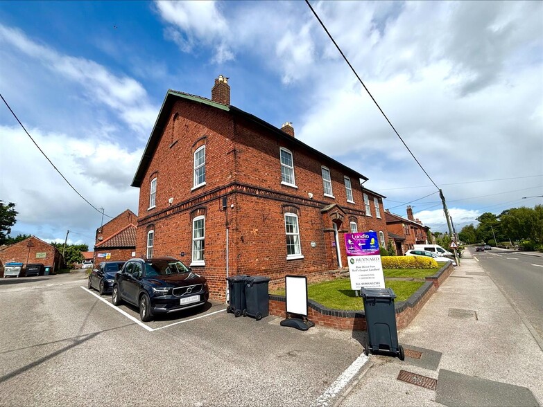 Main St, York for lease - Primary Photo - Image 1 of 1