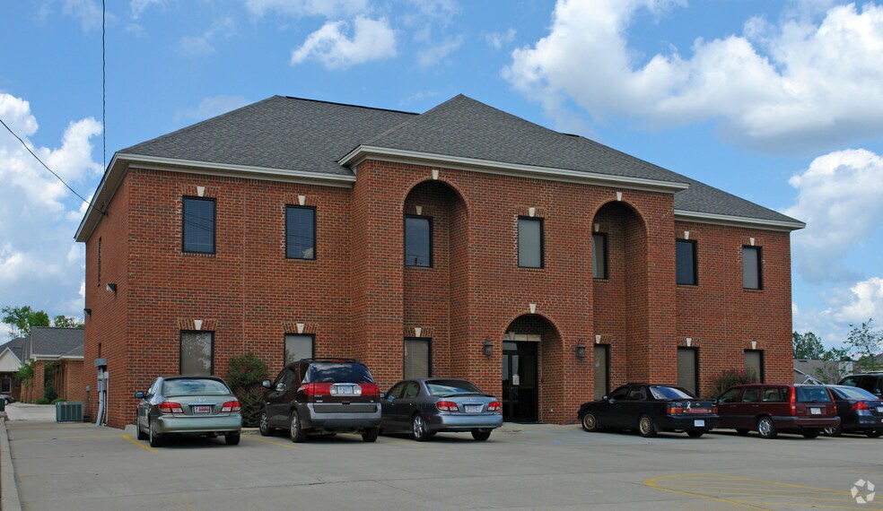 5295 Vaughn Rd, Montgomery, AL for lease - Building Photo - Image 1 of 6