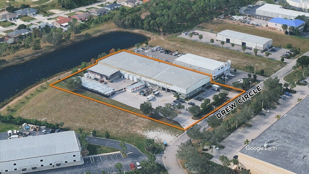 7899 Drew Cir, Fort Myers, FL for lease - Building Photo - Image 1 of 12