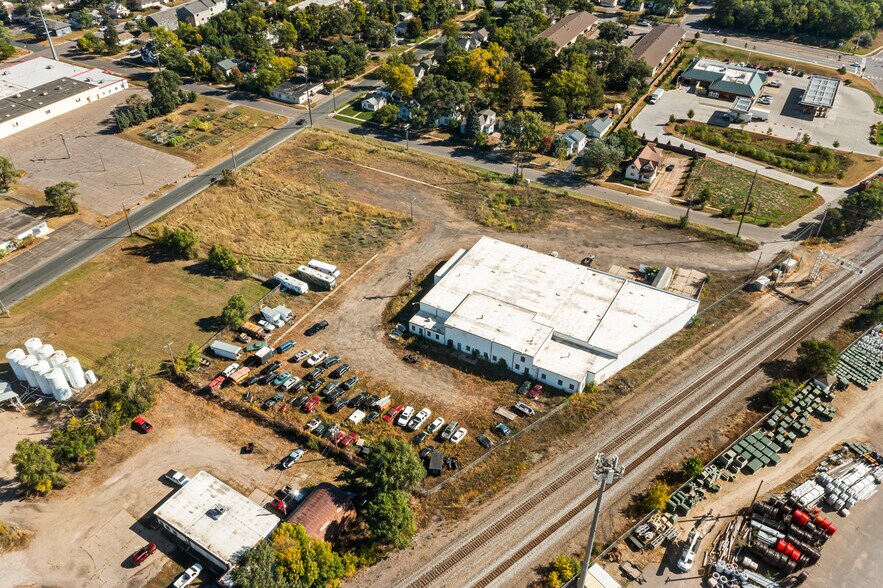 2707 6th Ave, Anoka, MN à vendre - Photo du bâtiment - Image 2 de 14