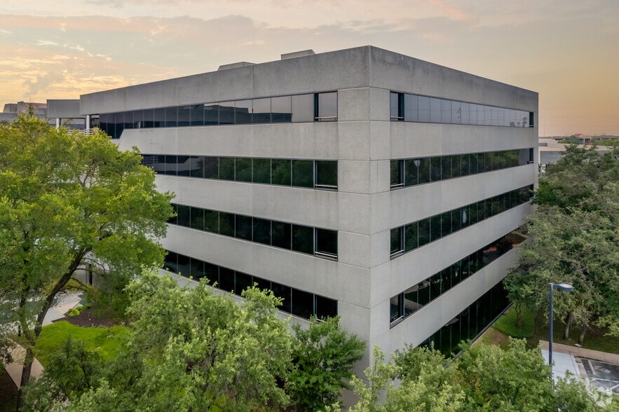 11044 Research Blvd, Austin, TX for lease - Primary Photo - Image 1 of 21